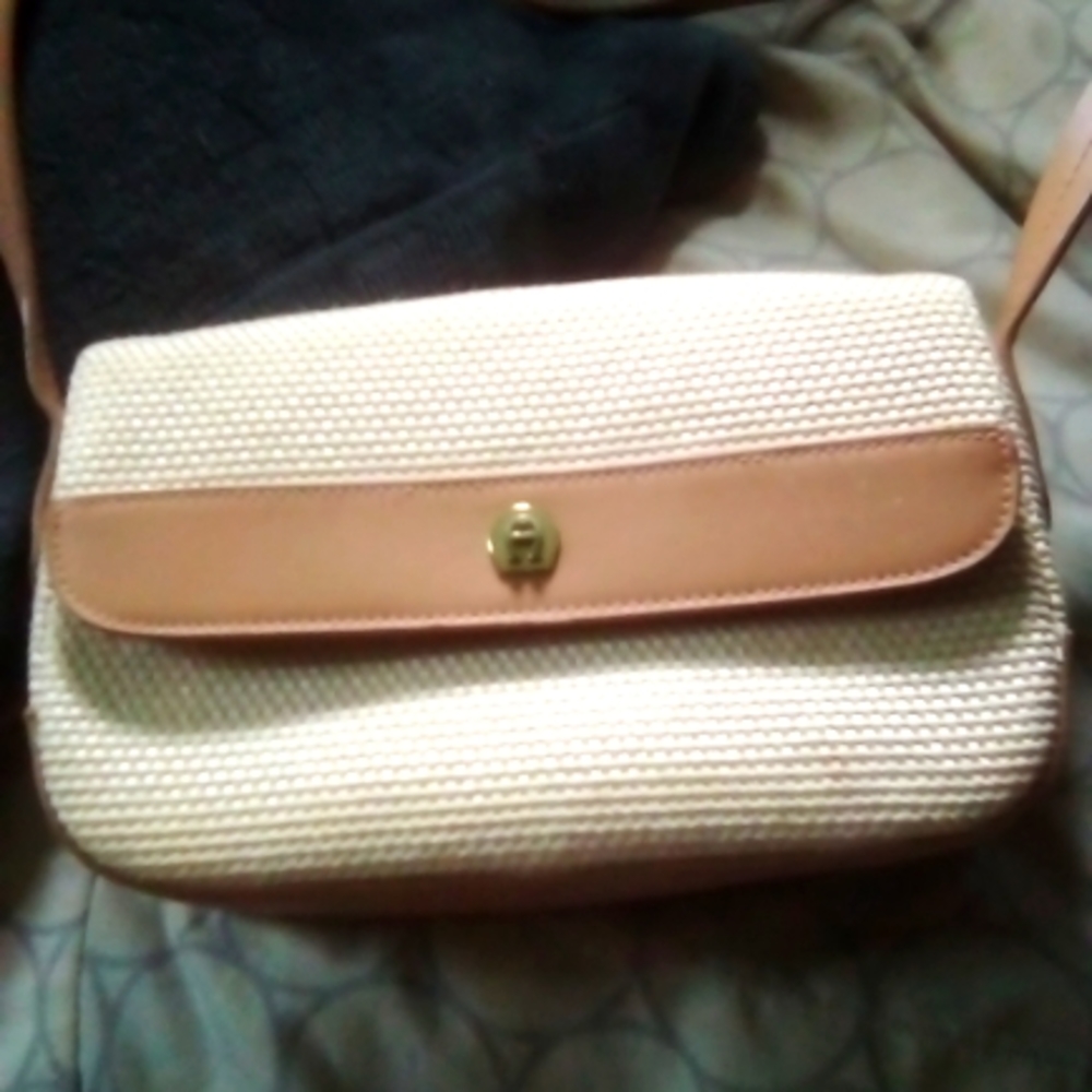 Etienne Signer purse